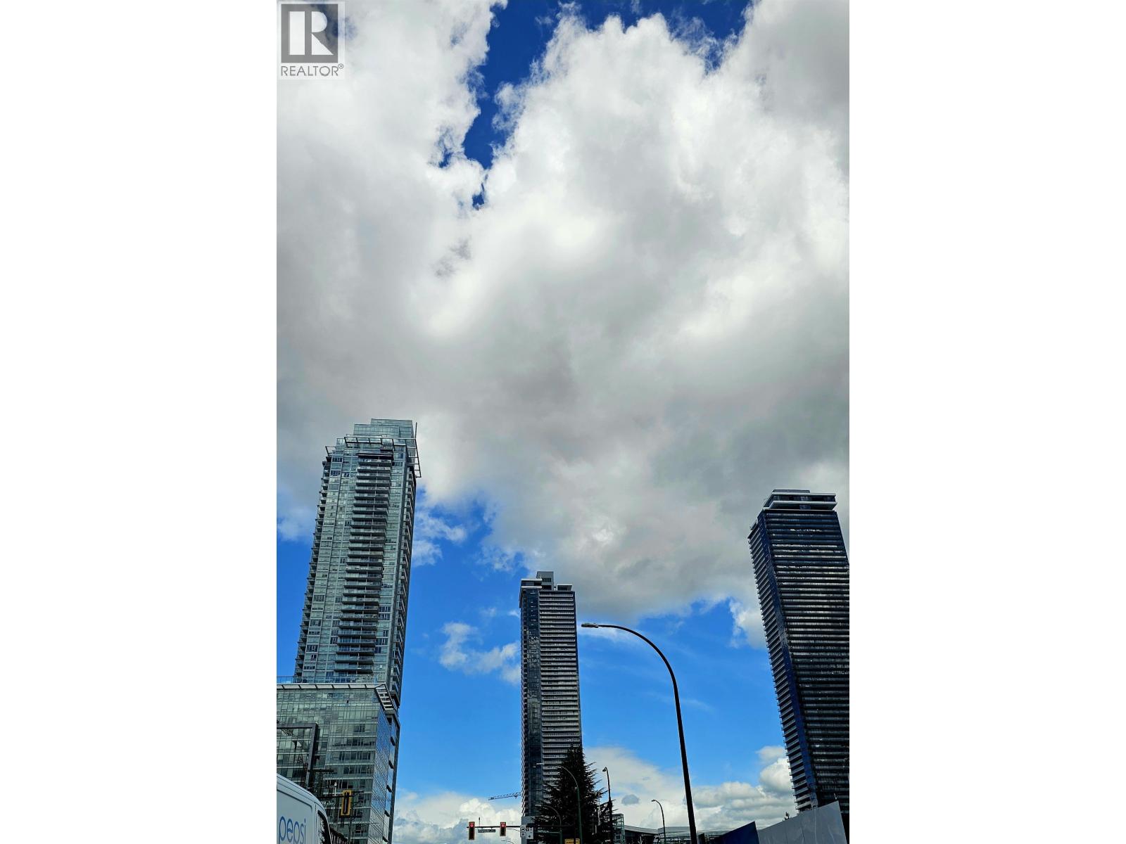 6005 4510 HALIFAX WAY, burnaby, British Columbia