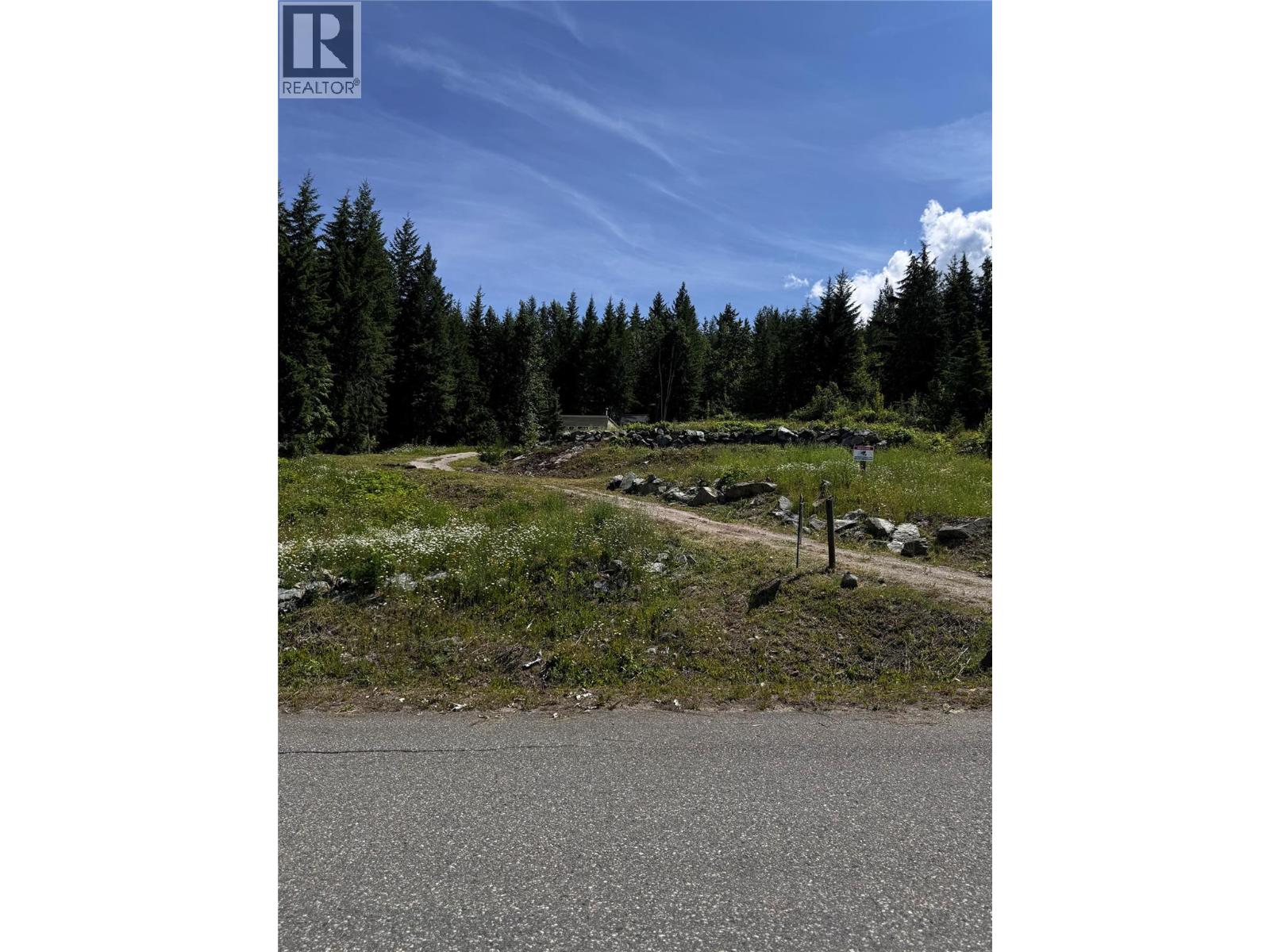 5036 Heritage Drive, Eagle Bay, British Columbia  V0E 1T0 - Photo 3 - 10334434