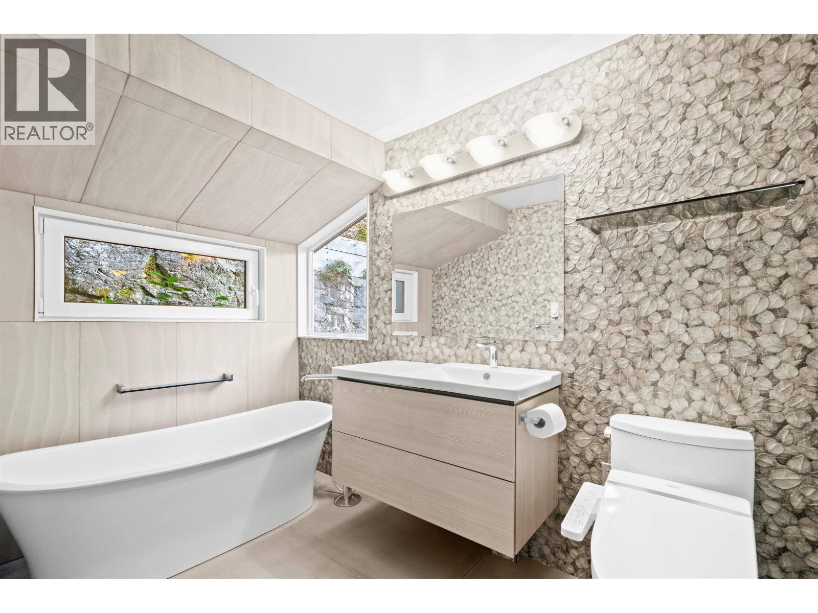 6775 Marine Drive, West Vancouver, British Columbia  V7W 2T1 - Photo 23 - R3048549