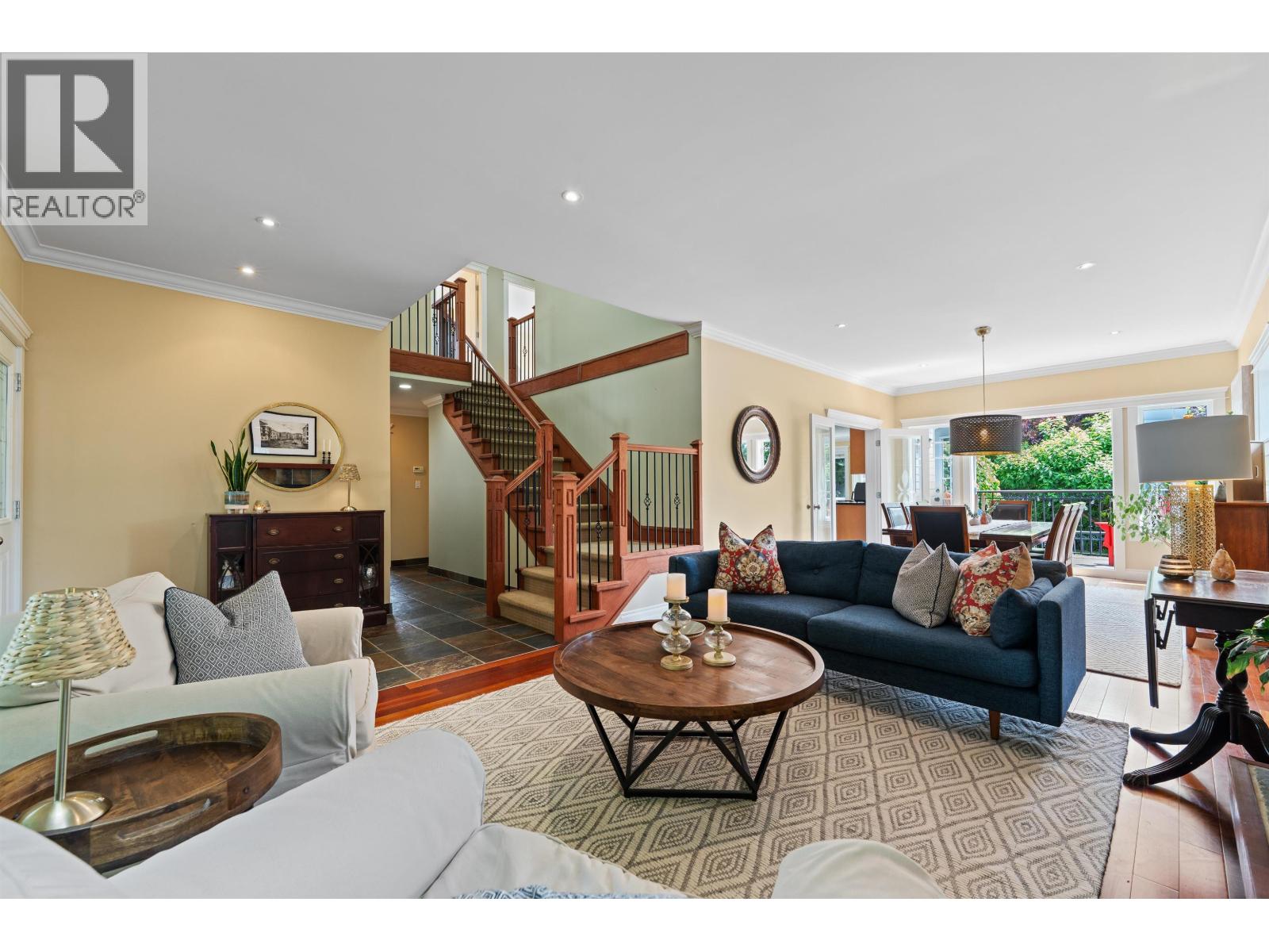 749 E 10th Street, North Vancouver, British Columbia  V7L 2G2 - Photo 12 - R3048552