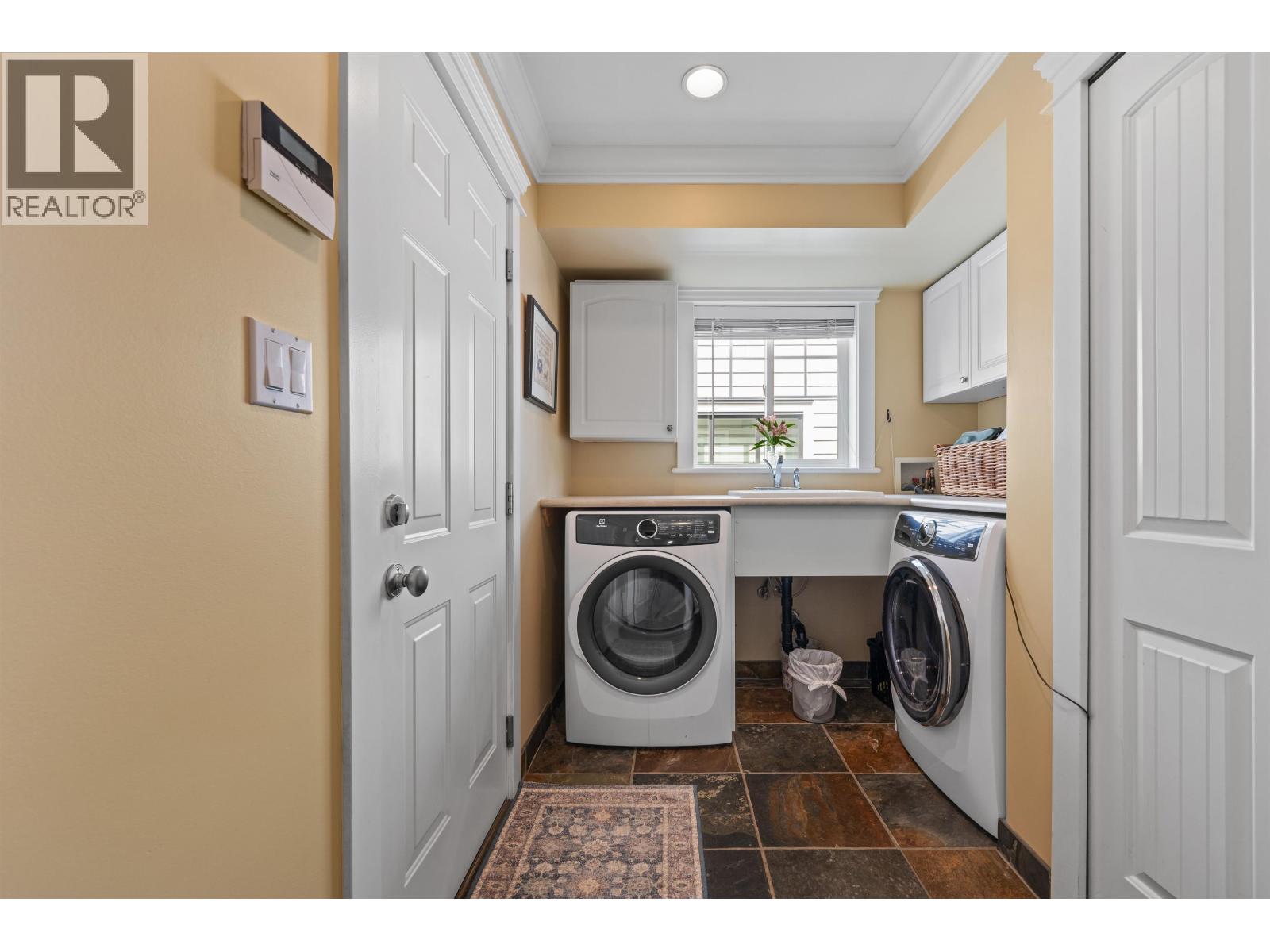 749 E 10th Street, North Vancouver, British Columbia  V7L 2G2 - Photo 27 - R3048552