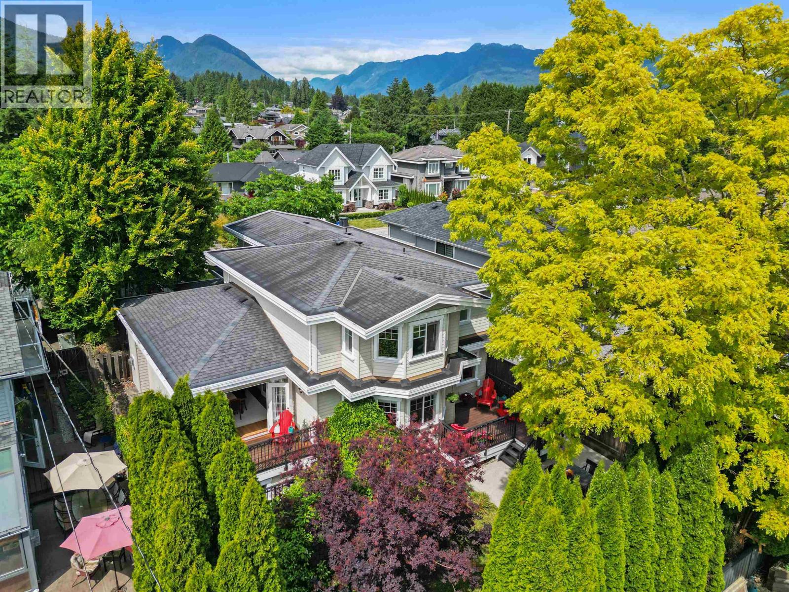 749 E 10th Street, North Vancouver, British Columbia  V7L 2G2 - Photo 35 - R3048552
