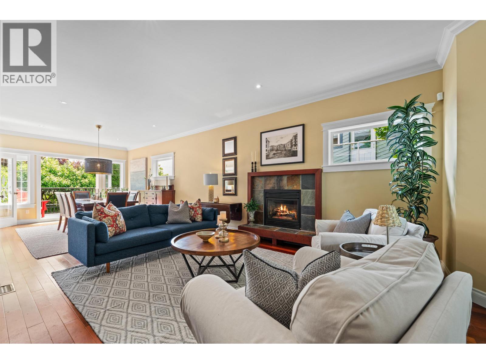 749 E 10th Street, North Vancouver, British Columbia  V7L 2G2 - Photo 8 - R3048552