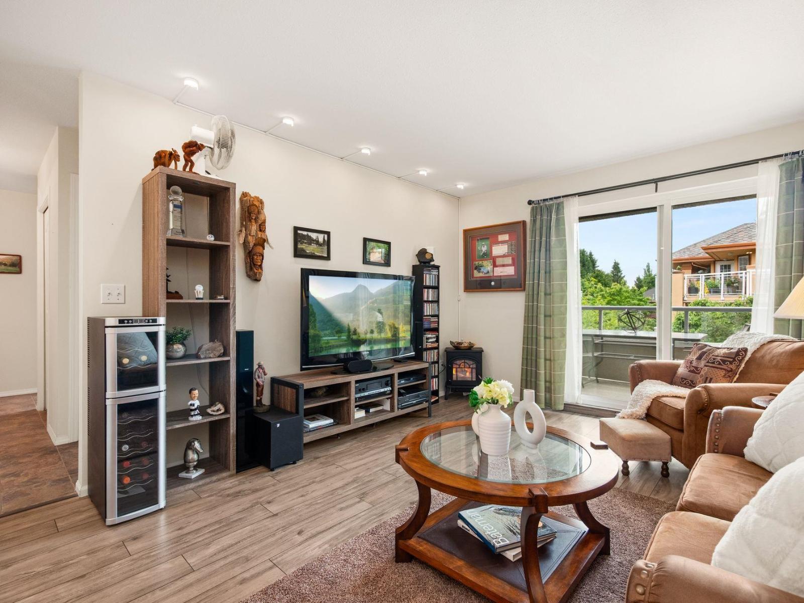 Property at 206 2239 152 STREET image 3