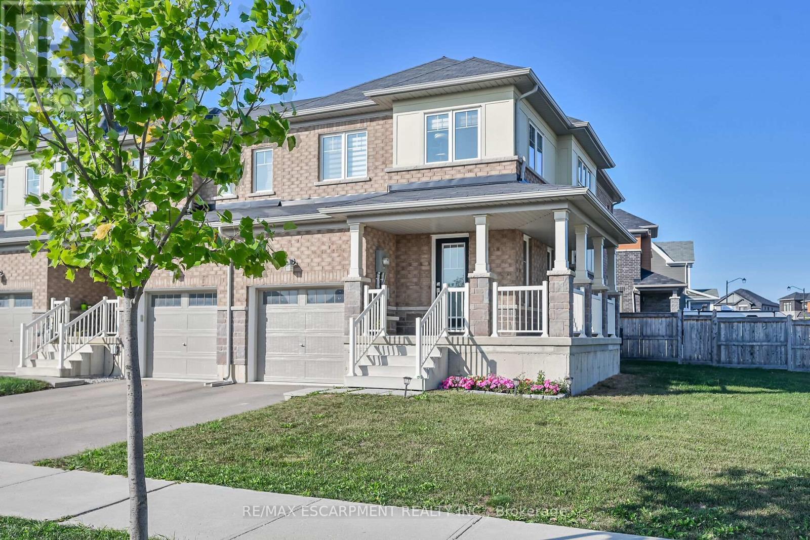 164 Maclachlan Avenue, Haldimand, Ontario  N3W 0C9 - Photo 2 - X12407319