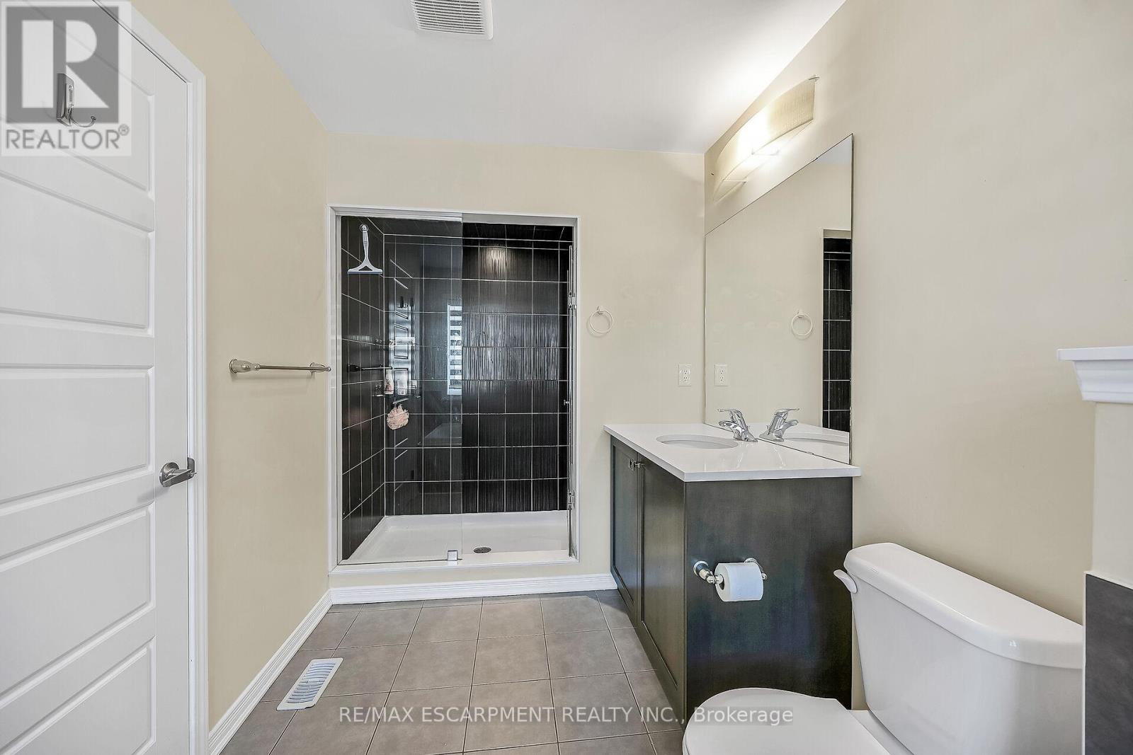 164 Maclachlan Avenue, Haldimand, Ontario  N3W 0C9 - Photo 28 - X12407319