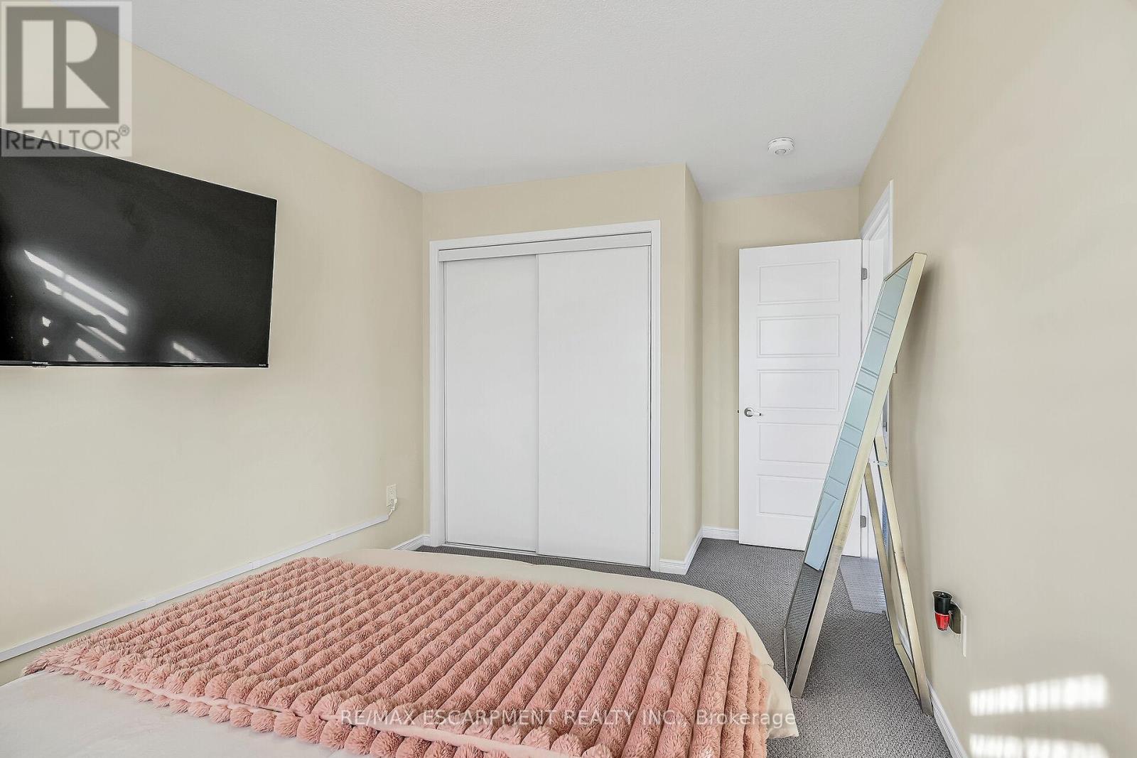 164 Maclachlan Avenue, Haldimand, Ontario  N3W 0C9 - Photo 31 - X12407319