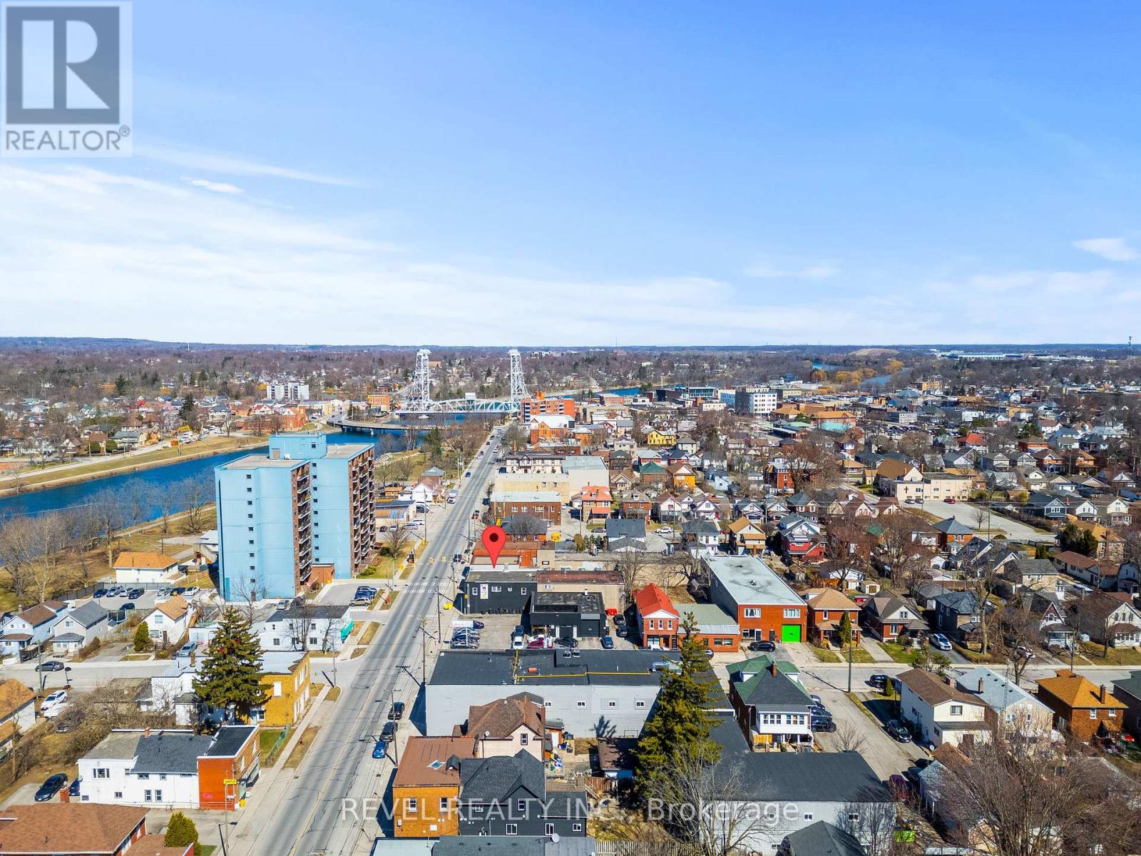 226 King Street, Welland, Ontario  L3B 3J7 - Photo 10 - X12407326