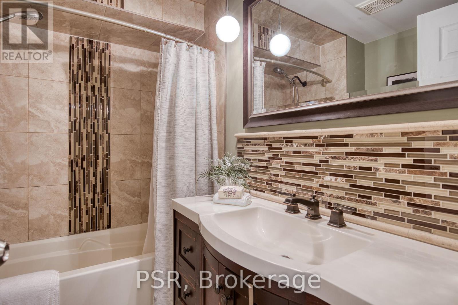 20 - 11 Grand River Boulevard, Kitchener, Ontario  N2A 2T2 - Photo 15 - X12407356
