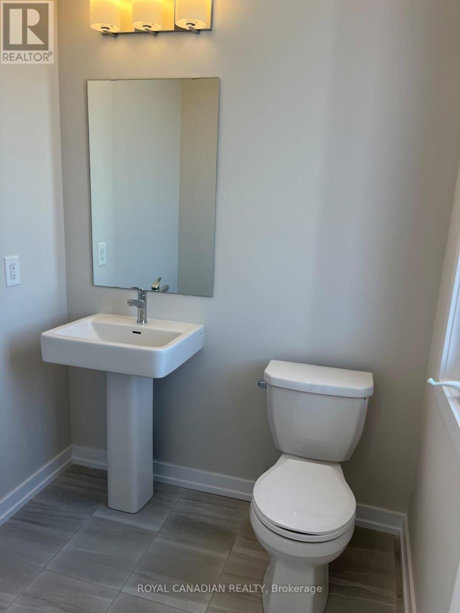 570 Oldenburg Avenue, Ottawa, Ontario  K0A 2Z0 - Photo 11 - X12407375