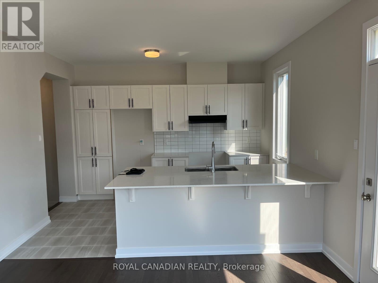 570 Oldenburg Avenue, Ottawa, Ontario  K0A 2Z0 - Photo 5 - X12407375