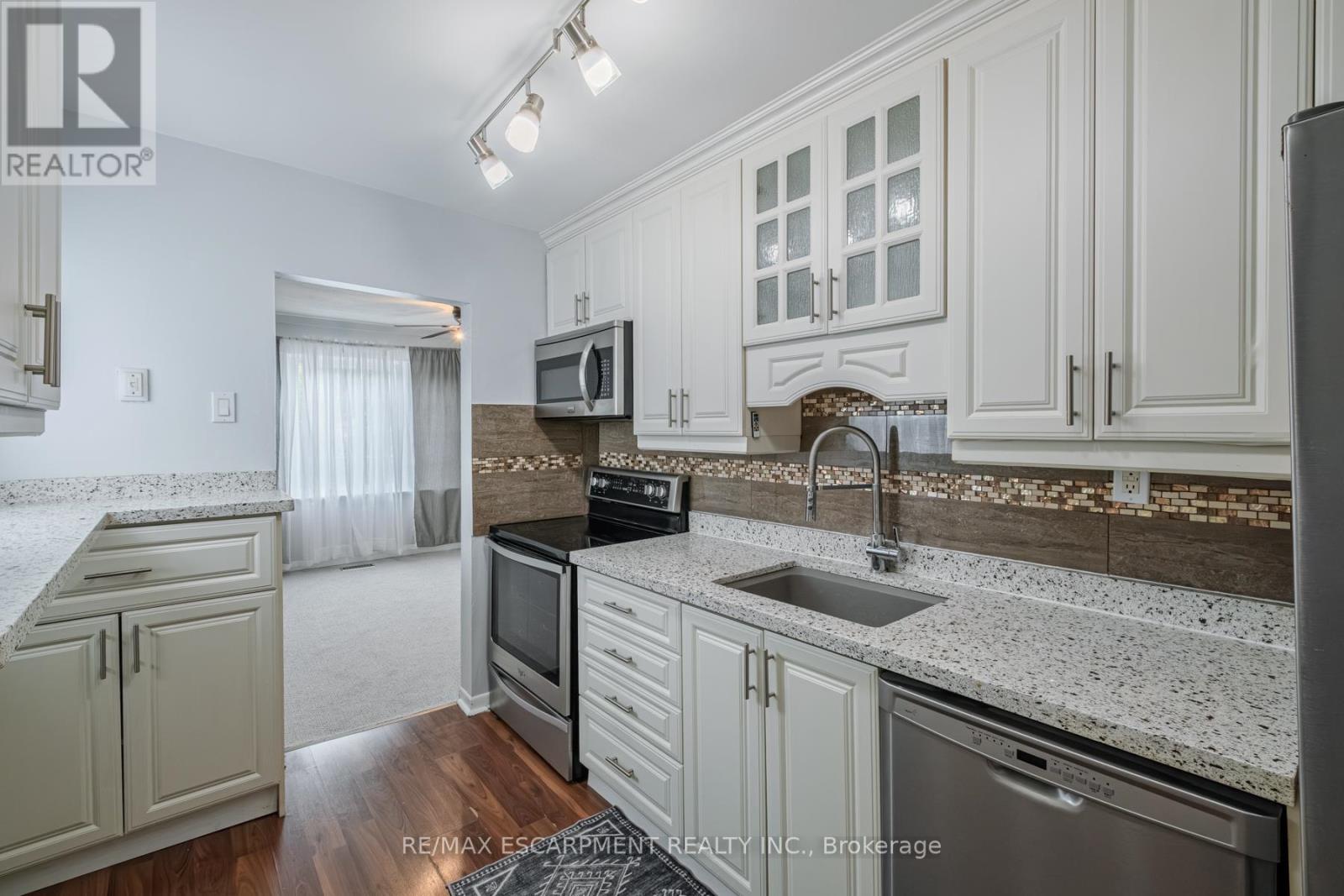 5 Dalhousie Avenue, Hamilton, Ontario  L8L 3J4 - Photo 25 - X12407421