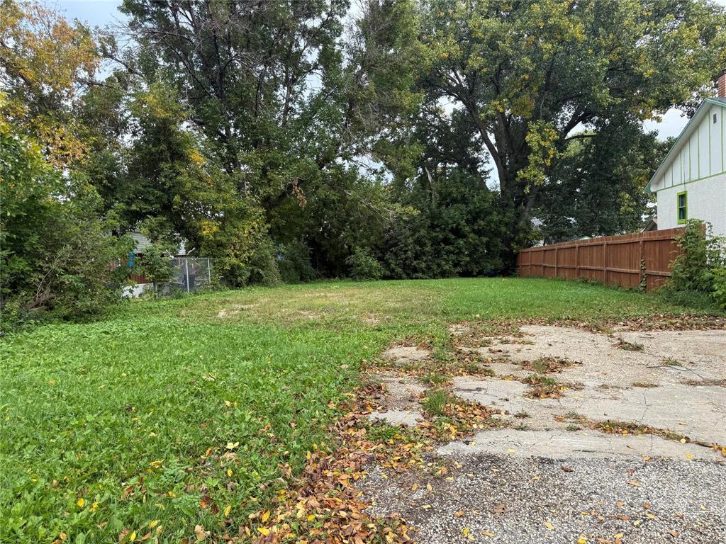 212 7th Avenue NE, Portage La Prairie, Manitoba