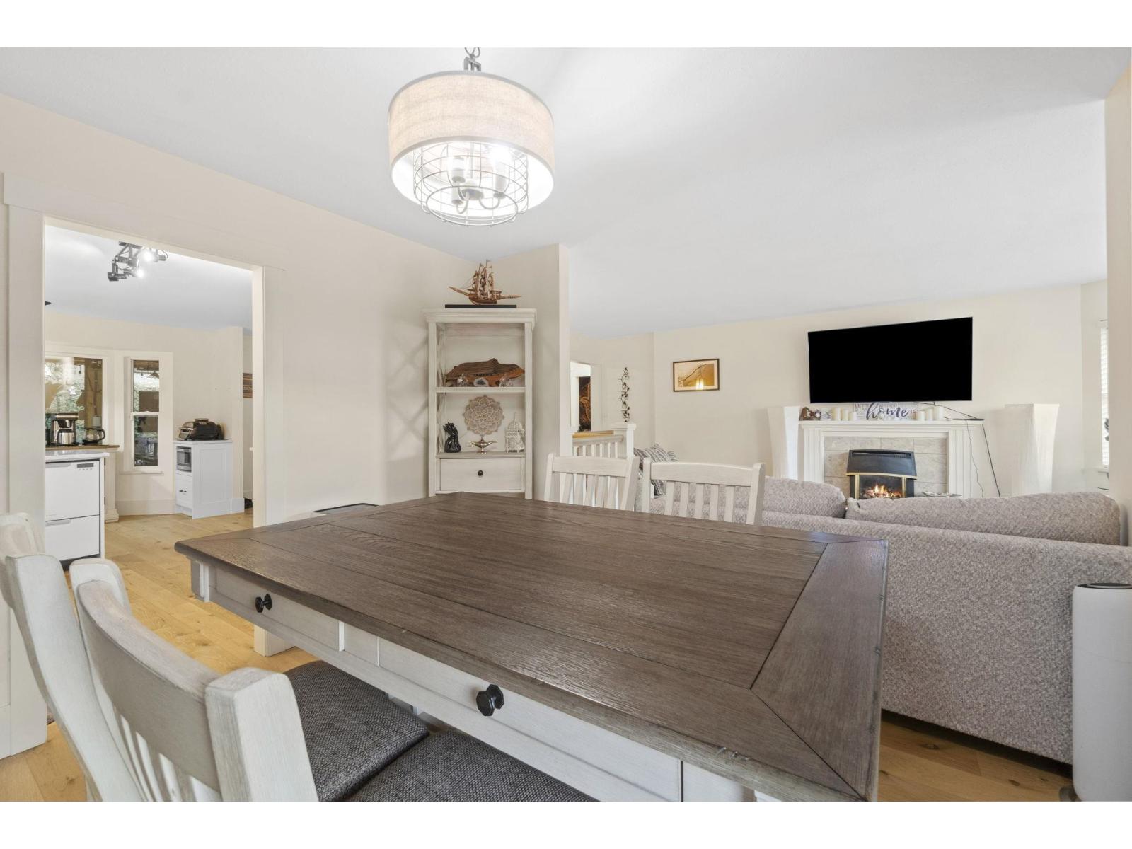 3038 Mcmillan Road, Abbotsford, British Columbia  V2S 6A8 - Photo 8 - R3044414