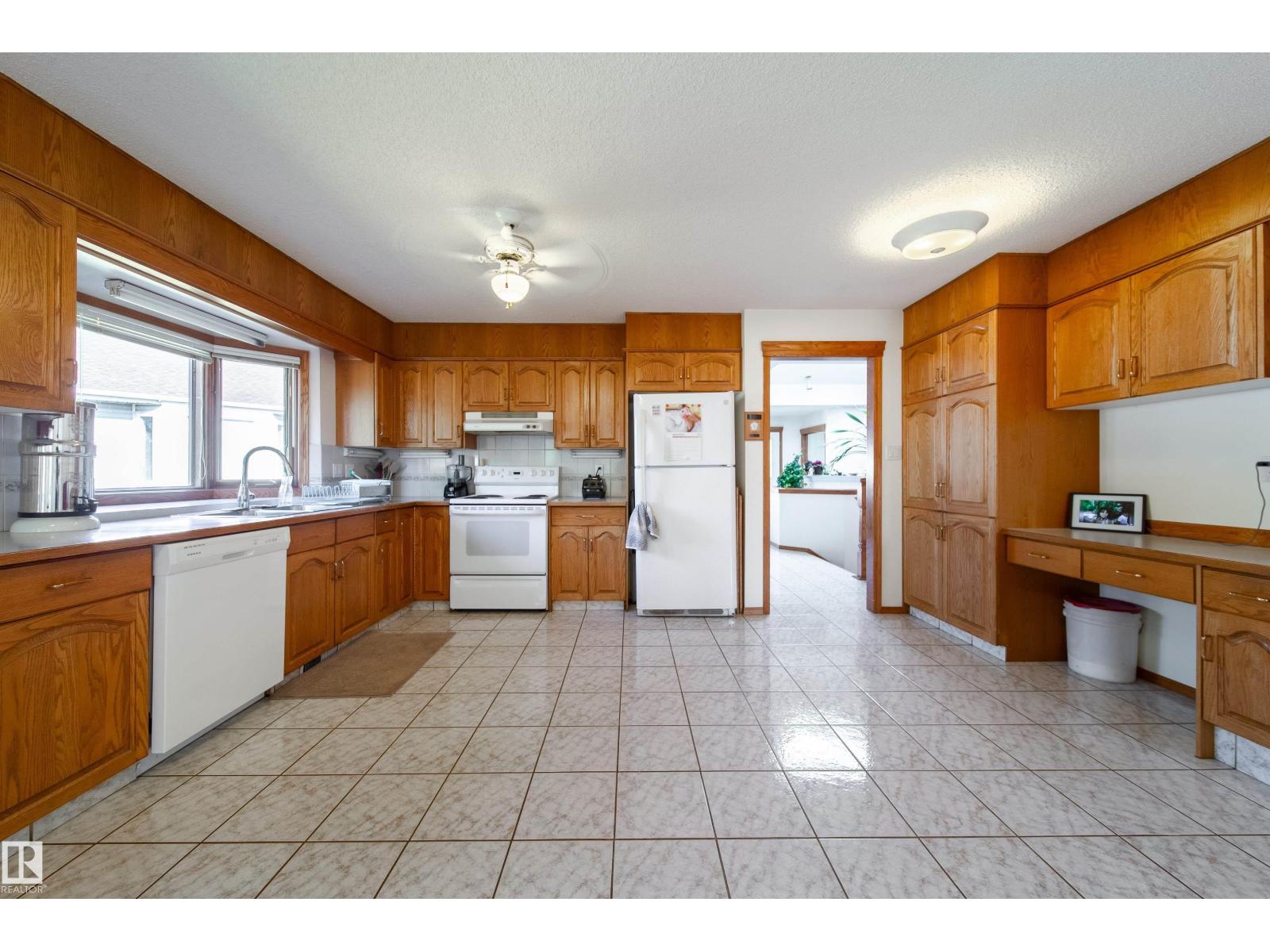 4228 46 St Nw Nw, Edmonton, Alberta  T6L 6L9 - Photo 18 - E4456655