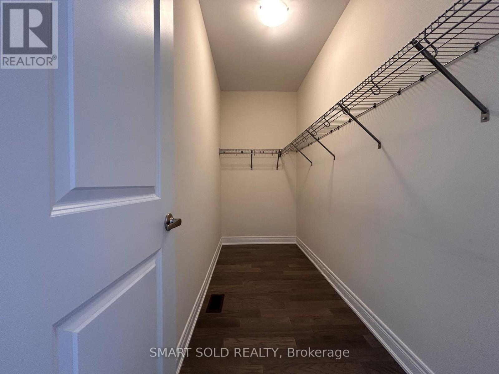 30 Menotti Drive, Richmond Hill, Ontario  L4E 0G9 - Photo 13 - N12402982