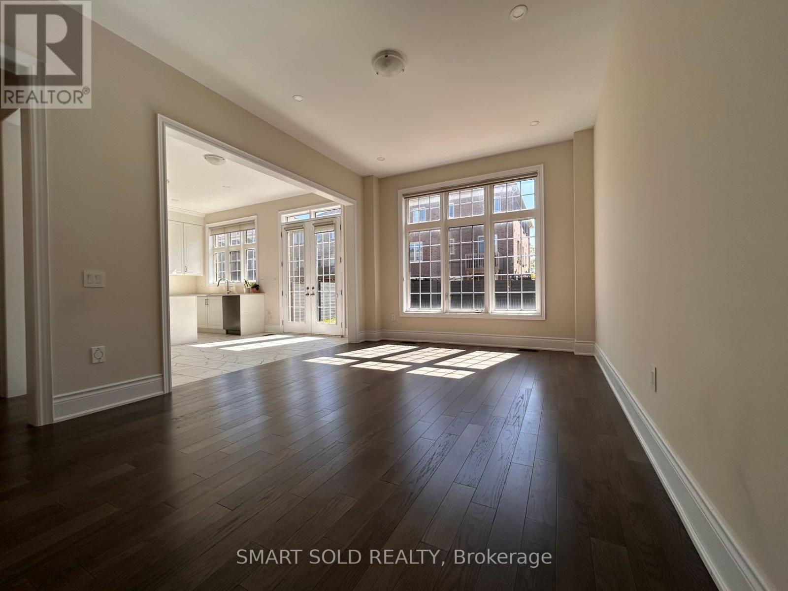 30 Menotti Drive, Richmond Hill, Ontario  L4E 0G9 - Photo 2 - N12402982
