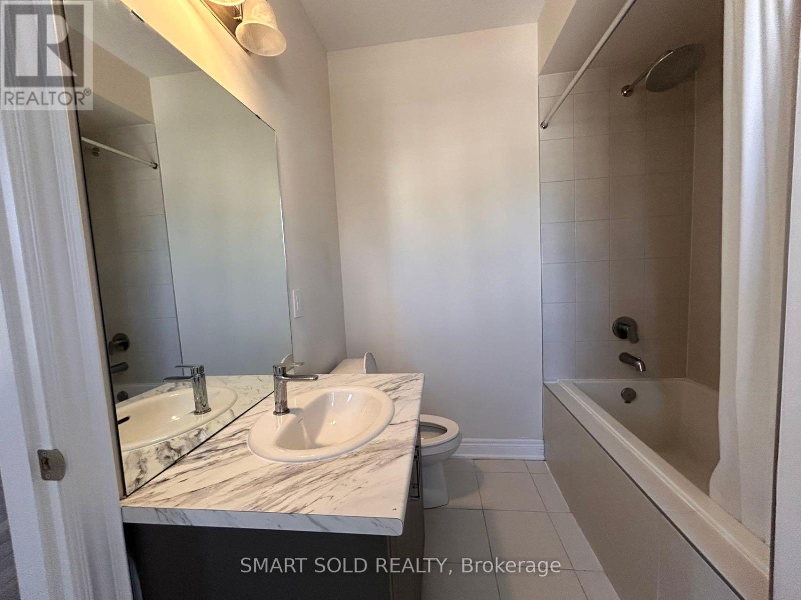 30 Menotti Drive, Richmond Hill, Ontario  L4E 0G9 - Photo 21 - N12402982