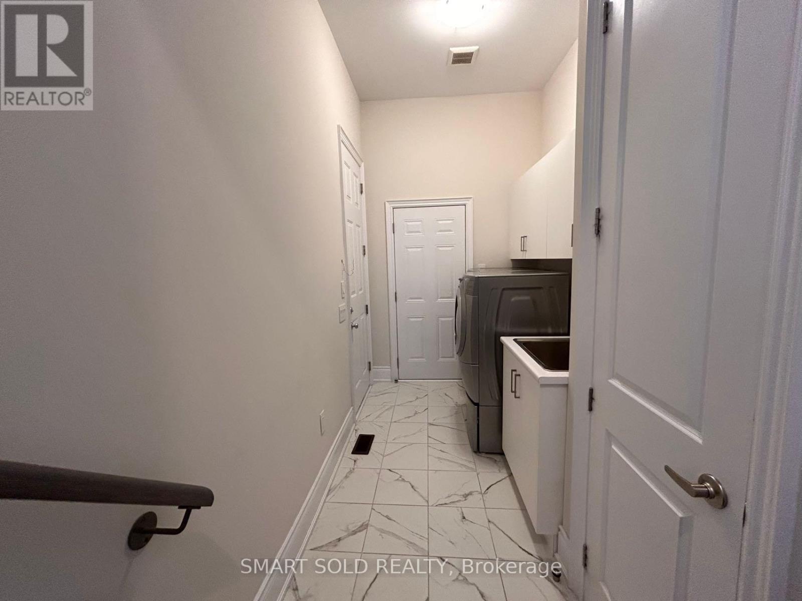 30 Menotti Drive, Richmond Hill, Ontario  L4E 0G9 - Photo 25 - N12402982