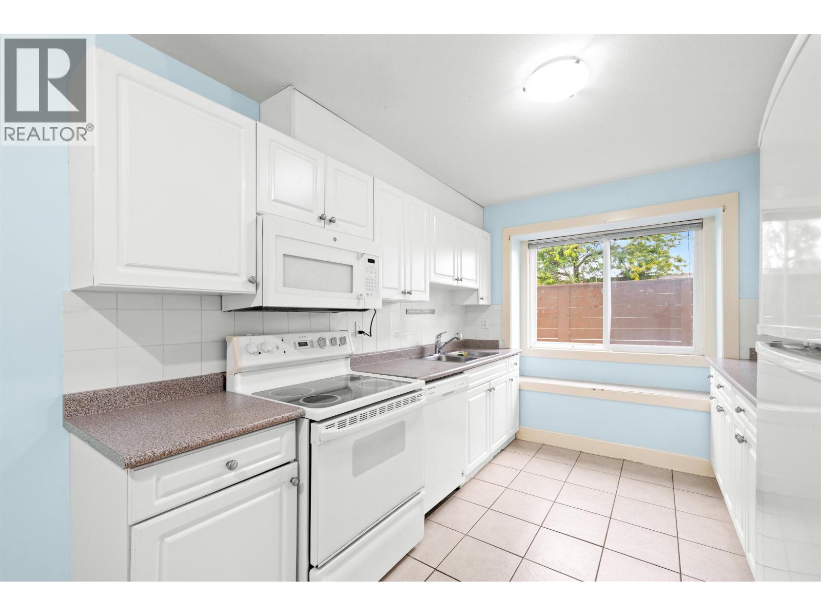 3806 Pine Street, Burnaby, British Columbia  V5G 1Z2 - Photo 18 - R3048531