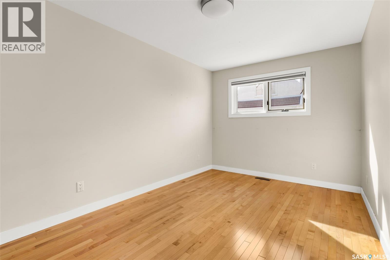 27 2338 Assiniboine Avenue, Regina, Saskatchewan  S4V 2G2 - Photo 31 - SK018450
