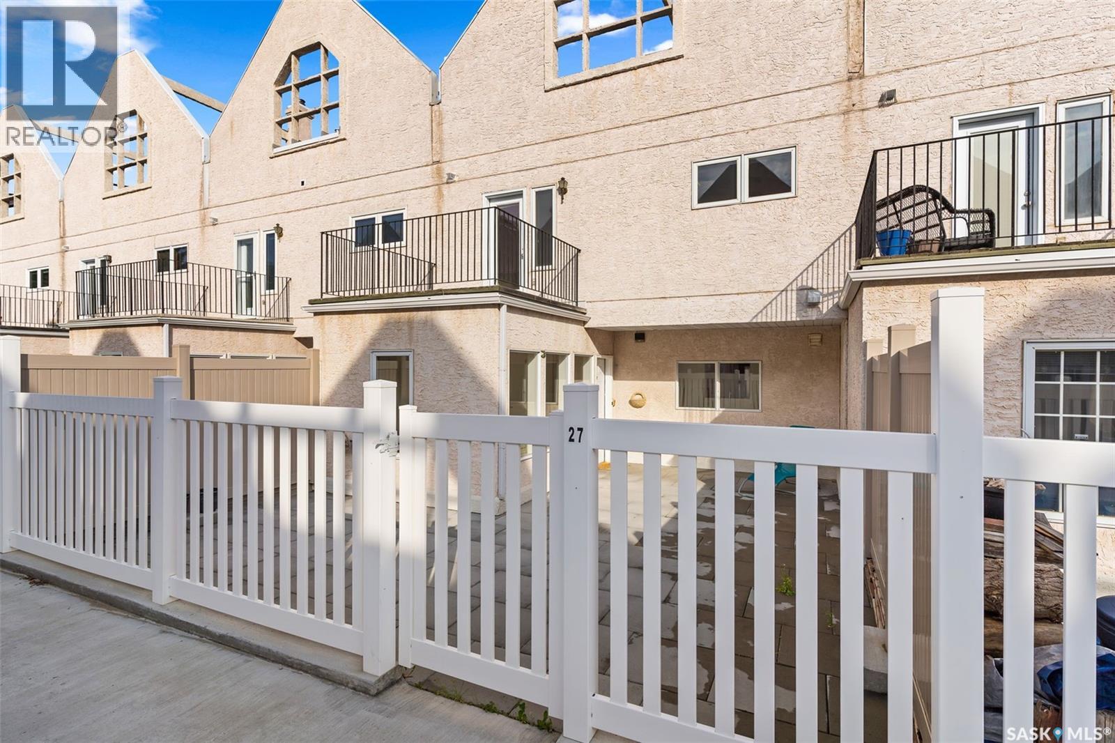 27 2338 Assiniboine Avenue, Regina, Saskatchewan  S4V 2G2 - Photo 47 - SK018450