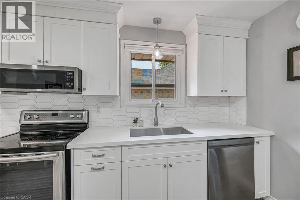 242 Macnab Street, Dundas, Ontario  L9H 2K3 - Photo 14 - 40770498