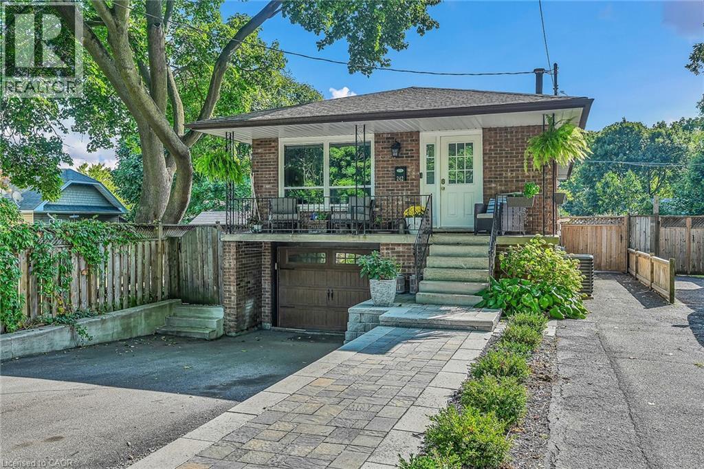 242 Macnab Street, Dundas, Ontario  L9H 2K3 - Photo 2 - 40770498