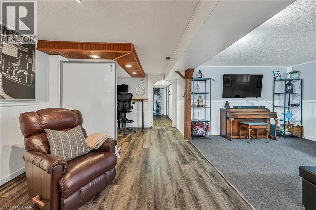 242 Macnab Street, Dundas, Ontario  L9H 2K3 - Photo 30 - 40770498