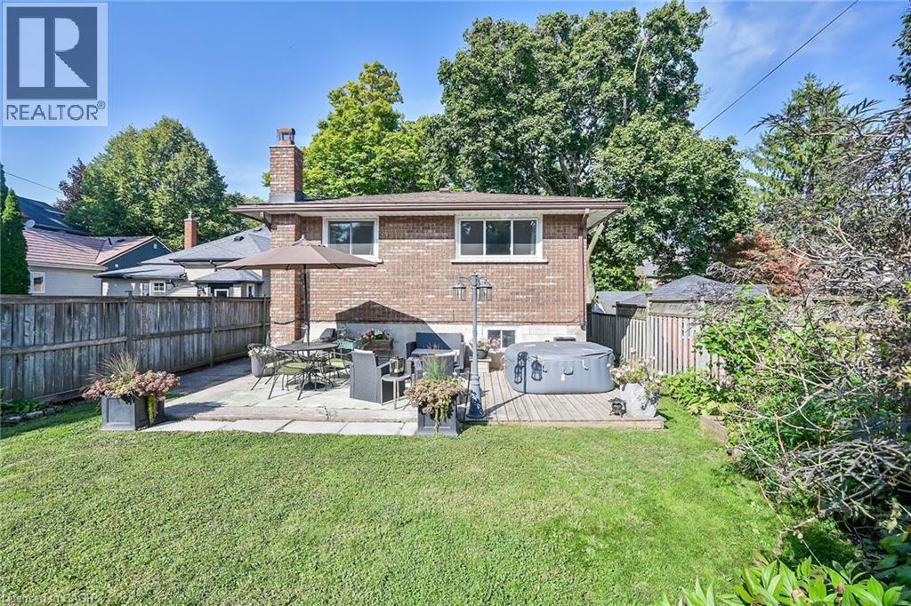 242 Macnab Street, Dundas, Ontario  L9H 2K3 - Photo 36 - 40770498