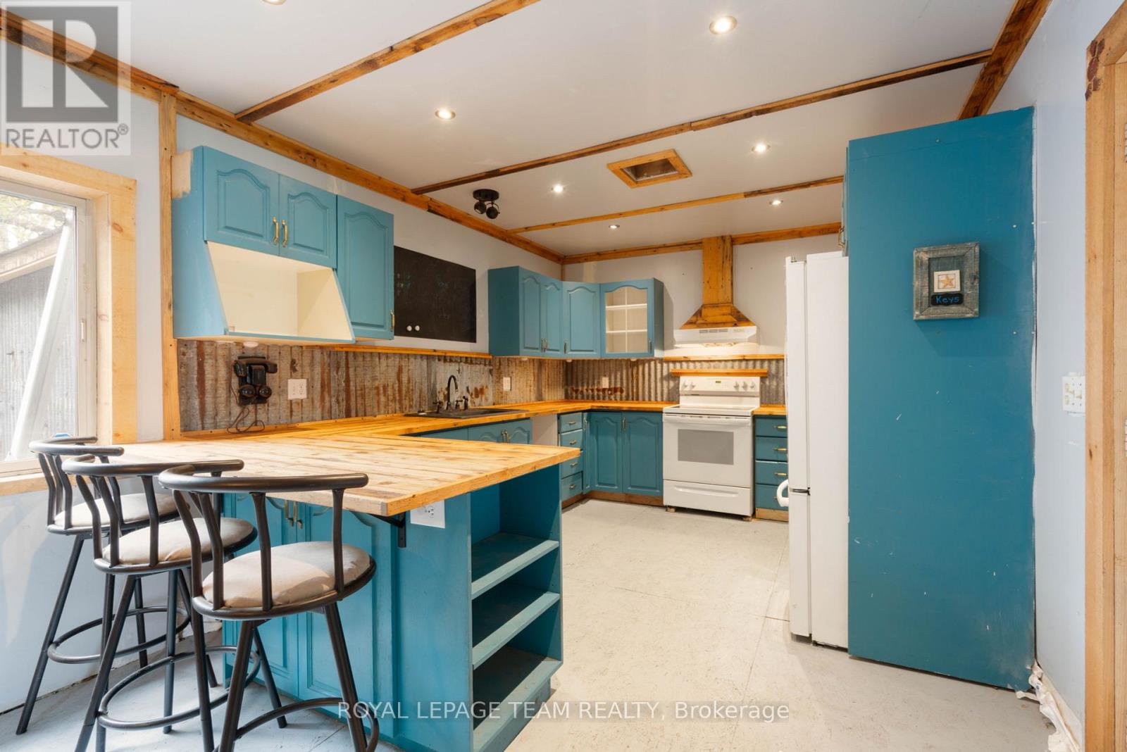 526 Middle Street, Edwardsburgh/cardinal, Ontario  K0E 1E0 - Photo 4 - X12132830