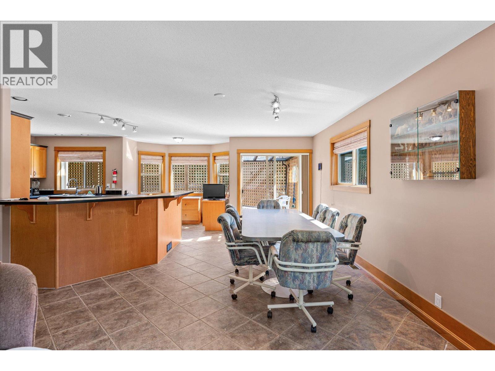 15651 Trask Road, Lake Country, British Columbia  V4V 2H9 - Photo 9 - 10362946