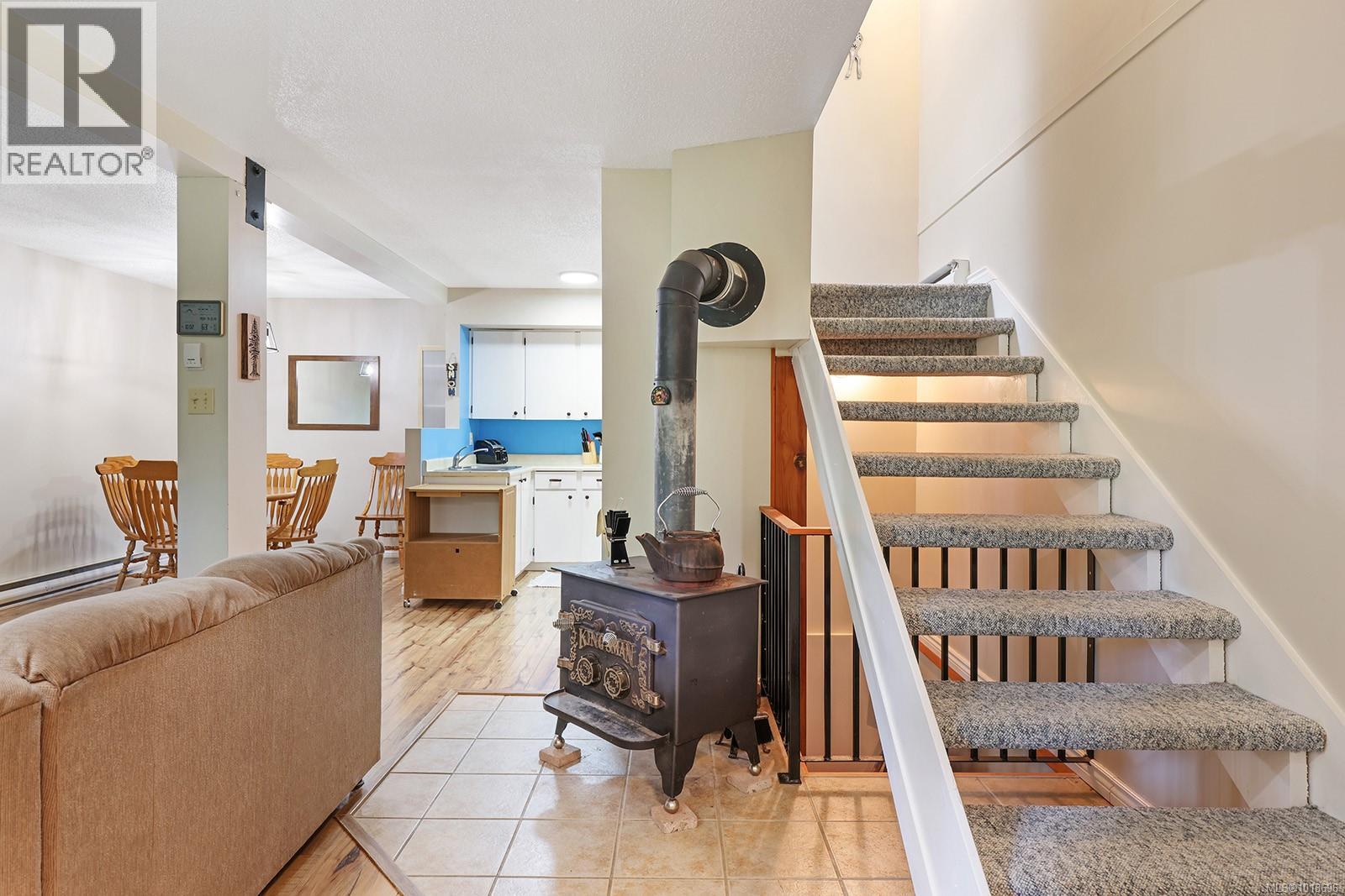 2 1084 Washington Way, Courtenay, British Columbia