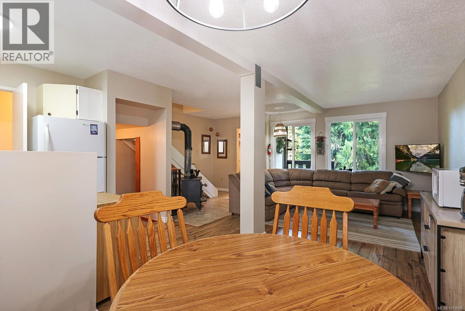 2 1084 Washington Way, Courtenay, British Columbia  V9J 1L0 - Photo 9 - 1013696