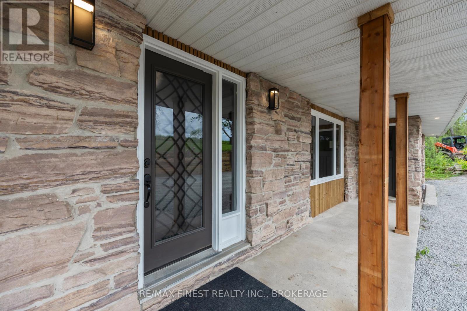 3327 Wilton Road, Frontenac, Ontario  K0H 1V0 - Photo 2 - X12407585
