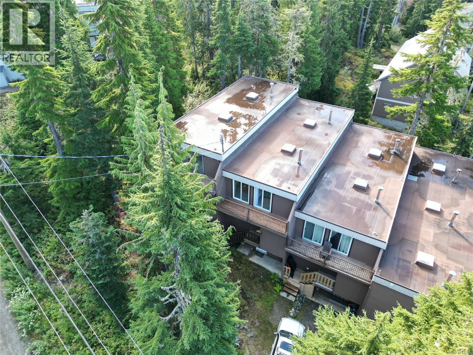 2 1084 Washington Way, Courtenay, British Columbia  V9J 1L0 - Photo 32 - 1013696