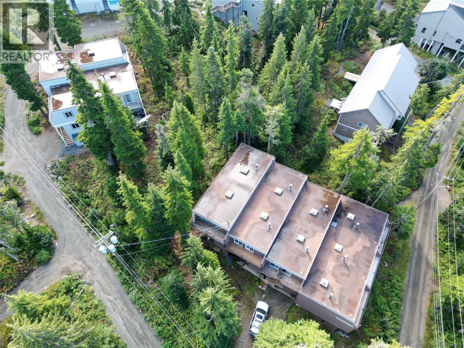 2 1084 Washington Way, Courtenay, British Columbia  V9J 1L0 - Photo 33 - 1013696