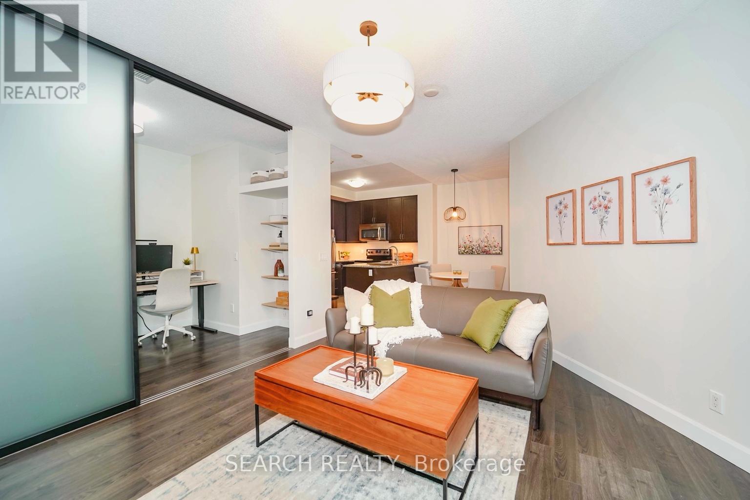 201 - 19 Grand Trunk Crescent, Toronto, Ontario  M5J 3A3 - Photo 15 - C12407197