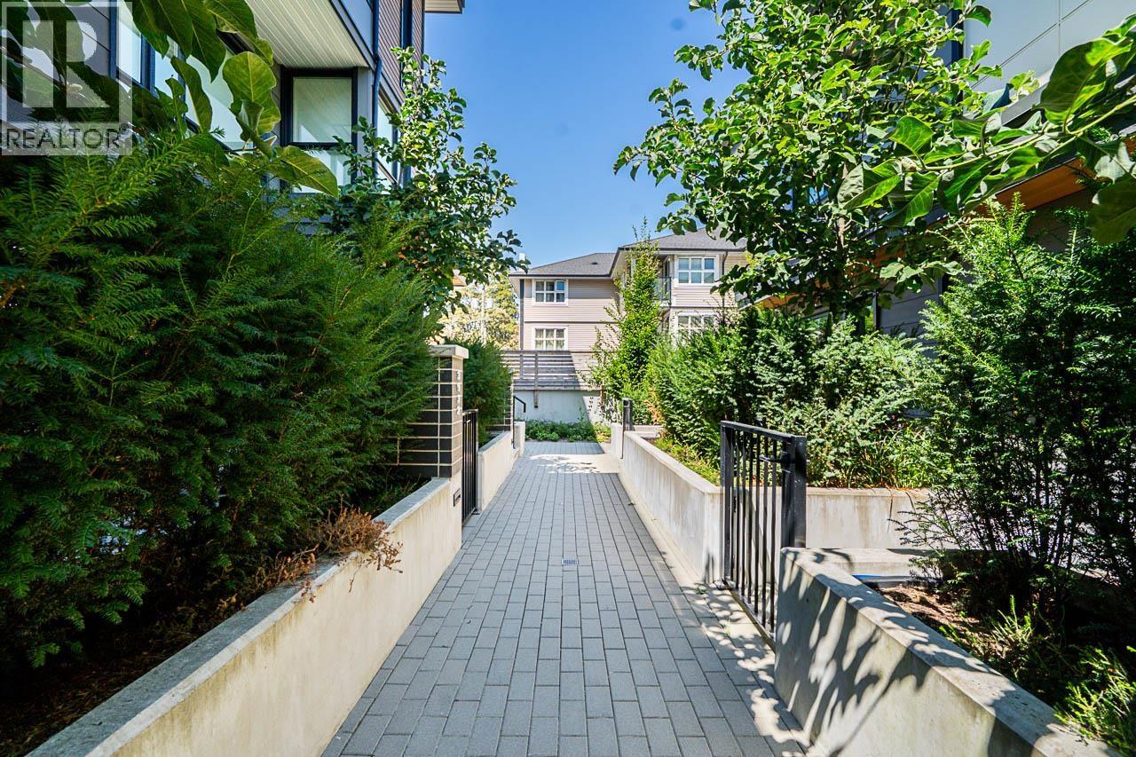 3932 Dumfries Street, Vancouver, British Columbia  V5N 5R3 - Photo 39 - R3032002