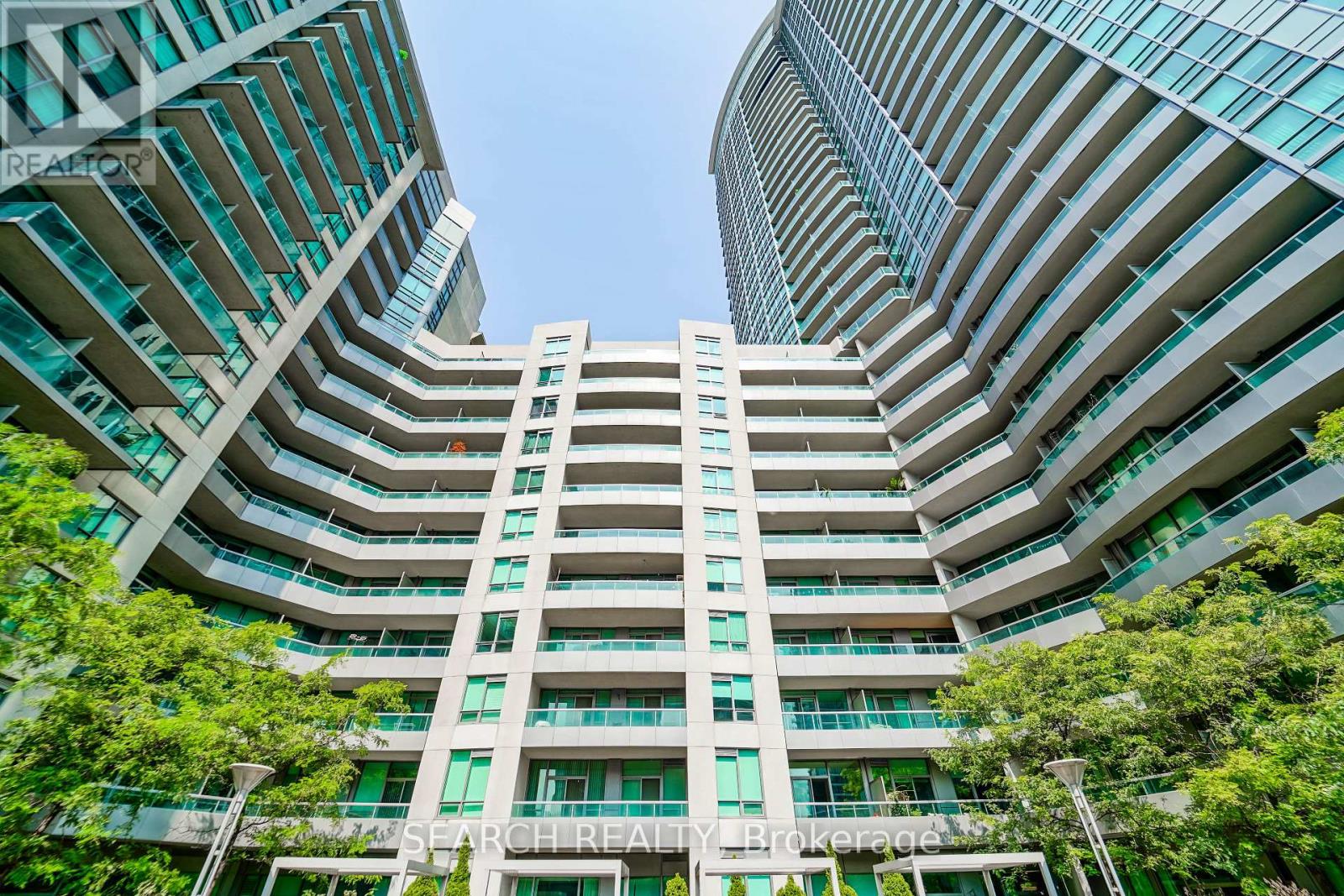 201 - 19 Grand Trunk Crescent, Toronto, Ontario  M5J 3A3 - Photo 37 - C12407197