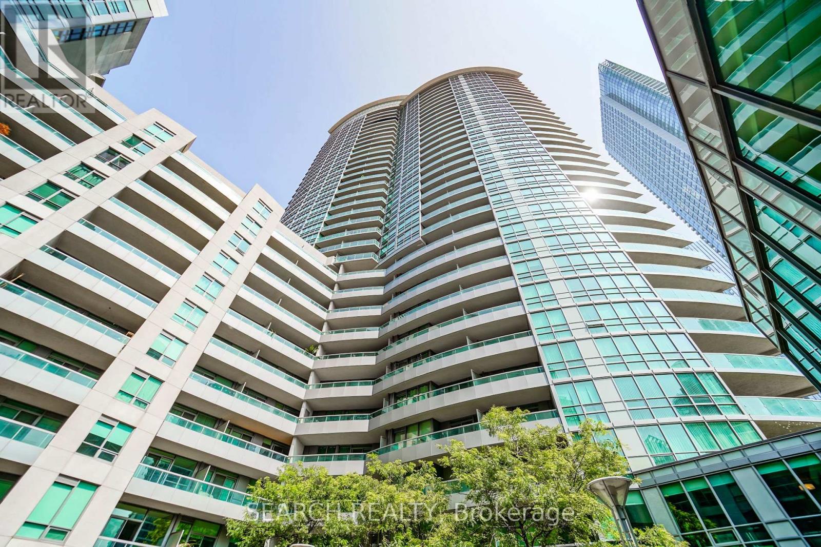201 - 19 Grand Trunk Crescent, Toronto, Ontario  M5J 3A3 - Photo 42 - C12407197