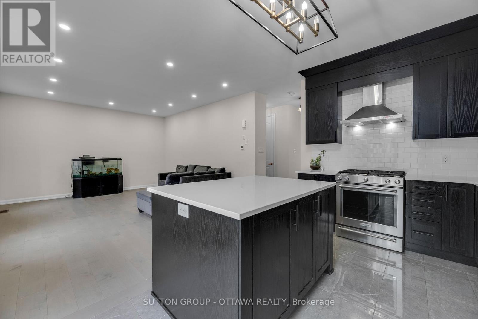 179 Point Prim Crescent, Ottawa, Ontario  K2J 0K6 - Photo 16 - X12407516