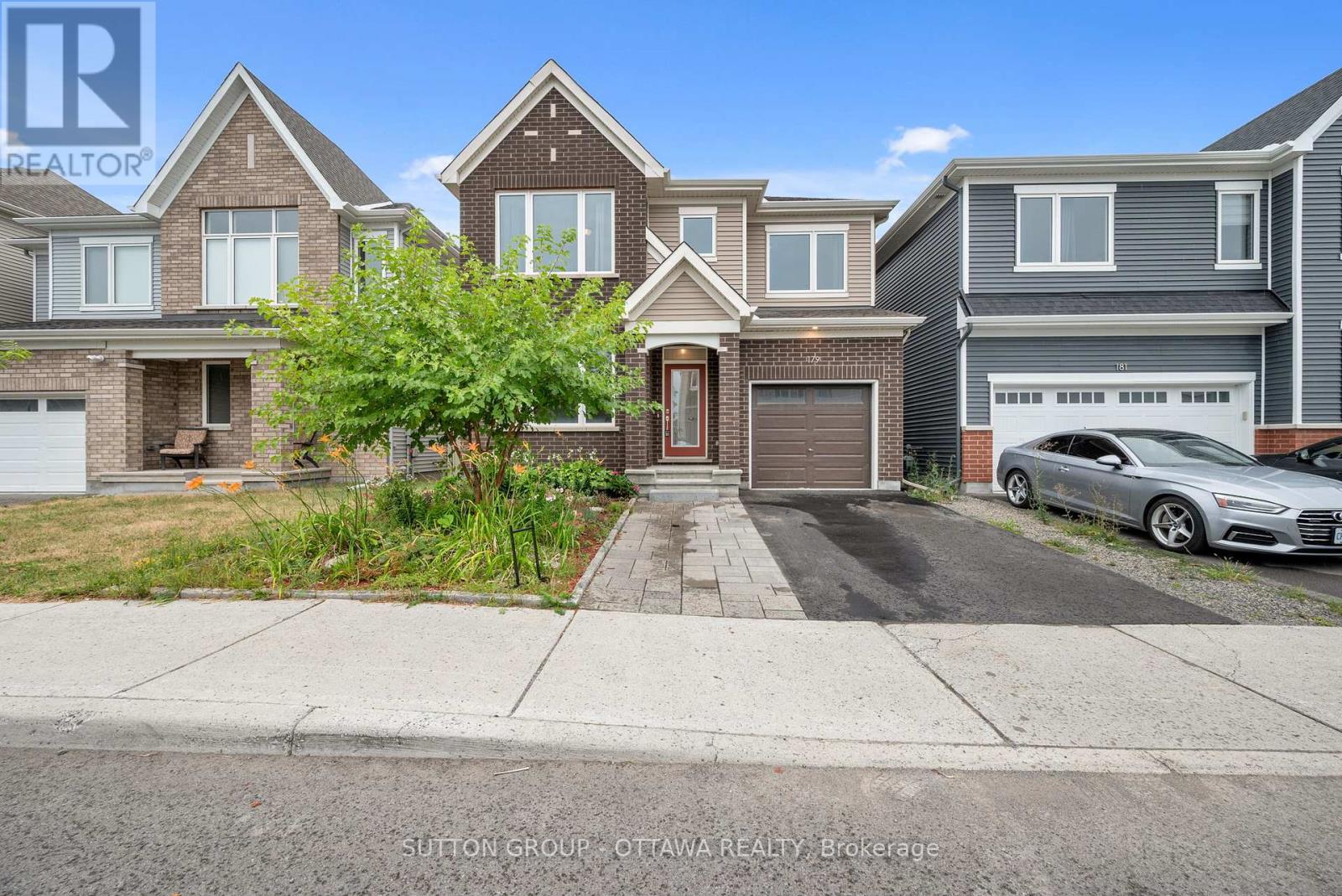 179 Point Prim Crescent, Ottawa, Ontario  K2J 0K6 - Photo 2 - X12407516
