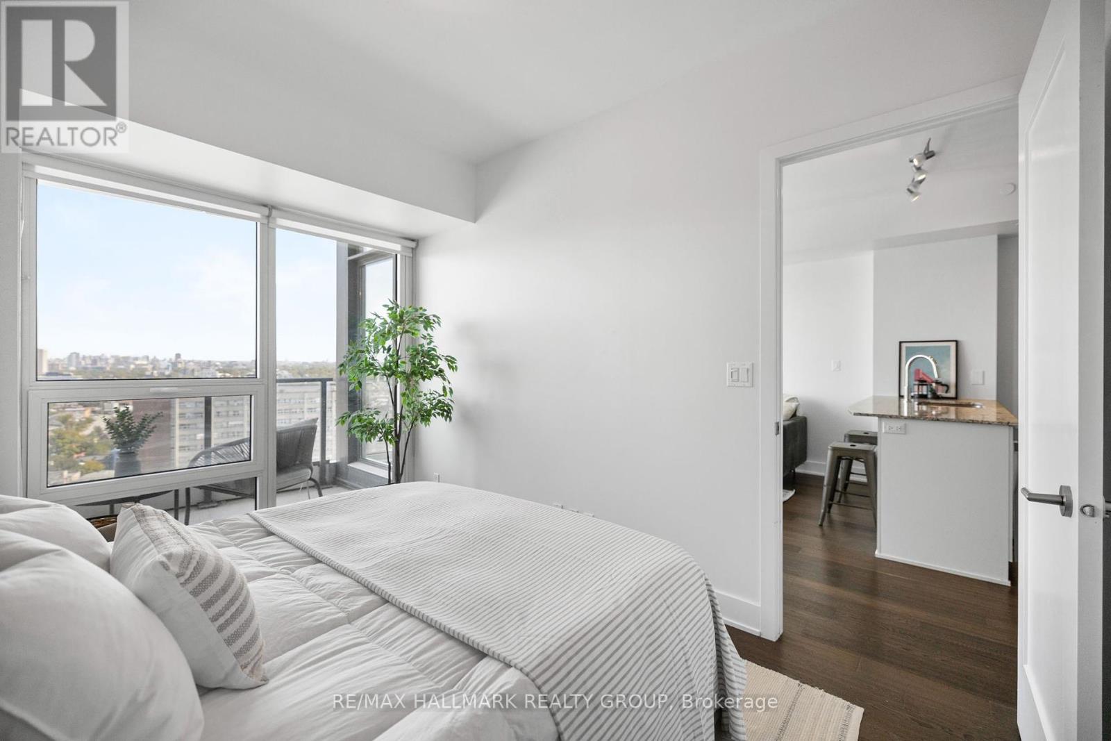 1906 - 485 Richmond Road, Ottawa, Ontario  K2A 3W9 - Photo 18 - X12407546