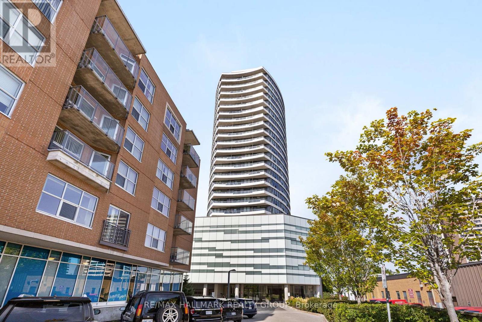 1906 - 485 Richmond Road, Ottawa, Ontario  K2A 3W9 - Photo 2 - X12407546
