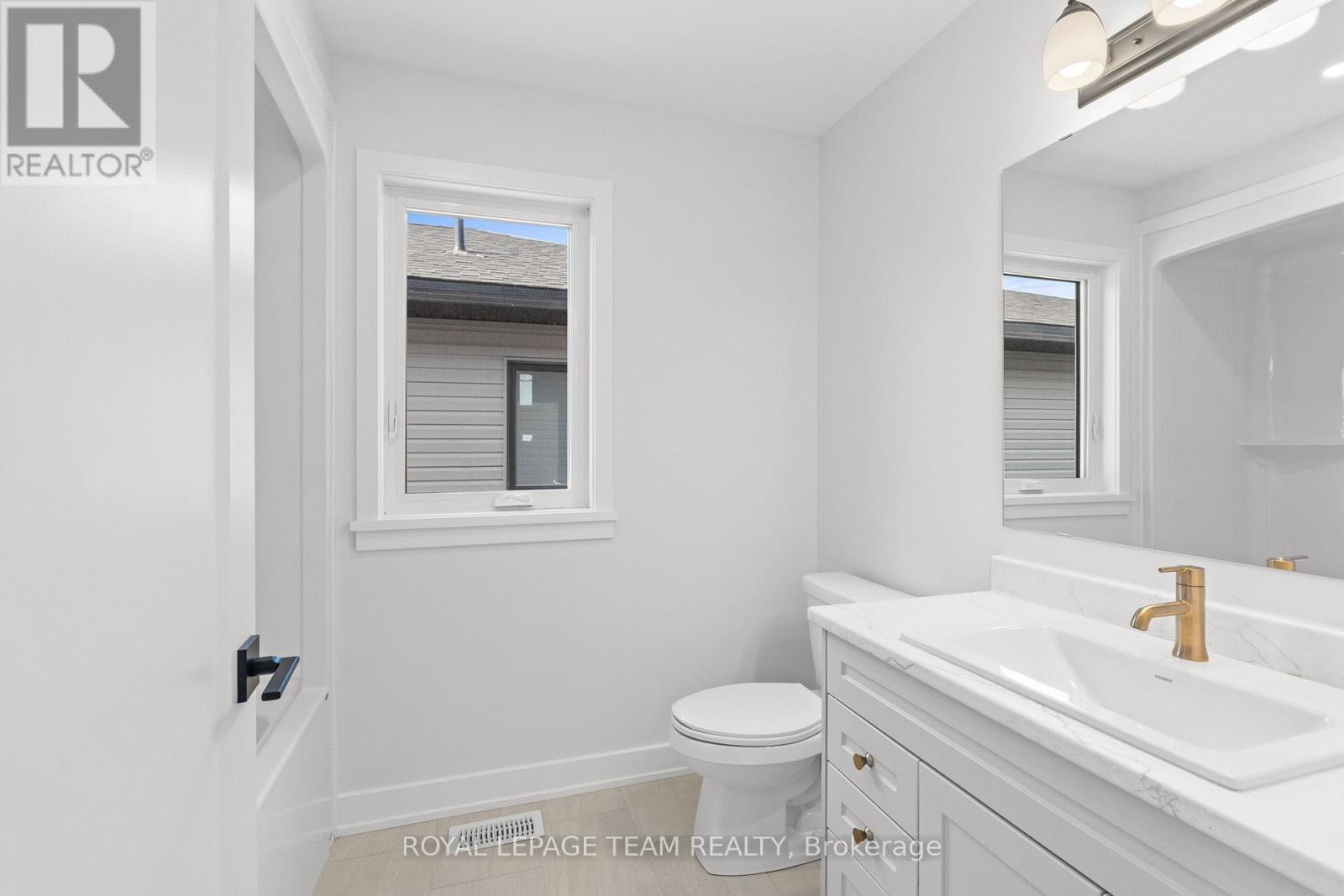 1004 Moore Street, Brockville, Ontario  K6V 7N1 - Photo 30 - X12407575