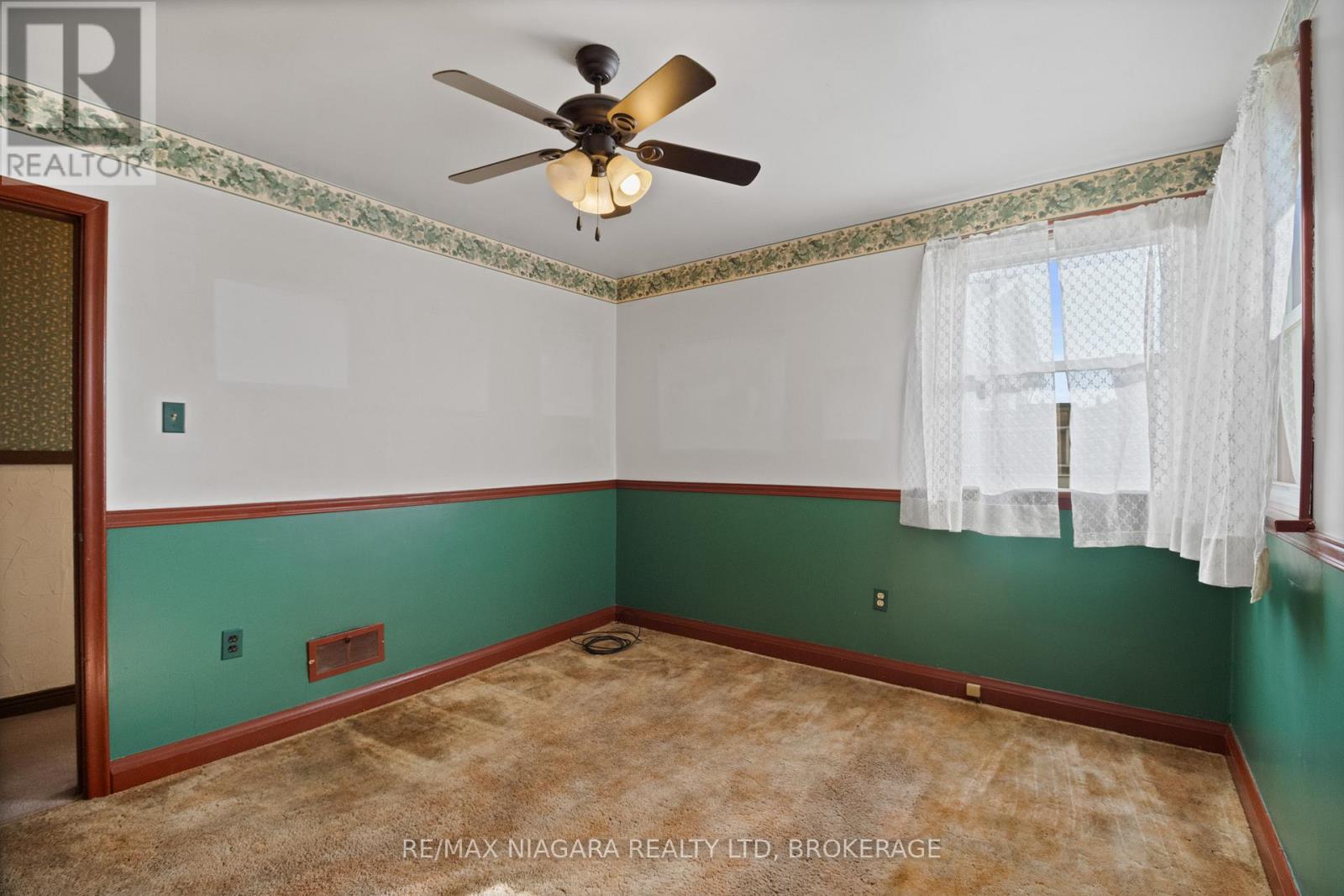 613 Queenston Road, Niagara-On-The-Lake, Ontario  L0S 1J0 - Photo 17 - X12407579
