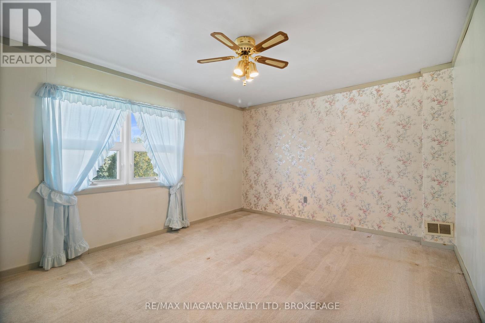 613 Queenston Road, Niagara-On-The-Lake, Ontario  L0S 1J0 - Photo 33 - X12407579