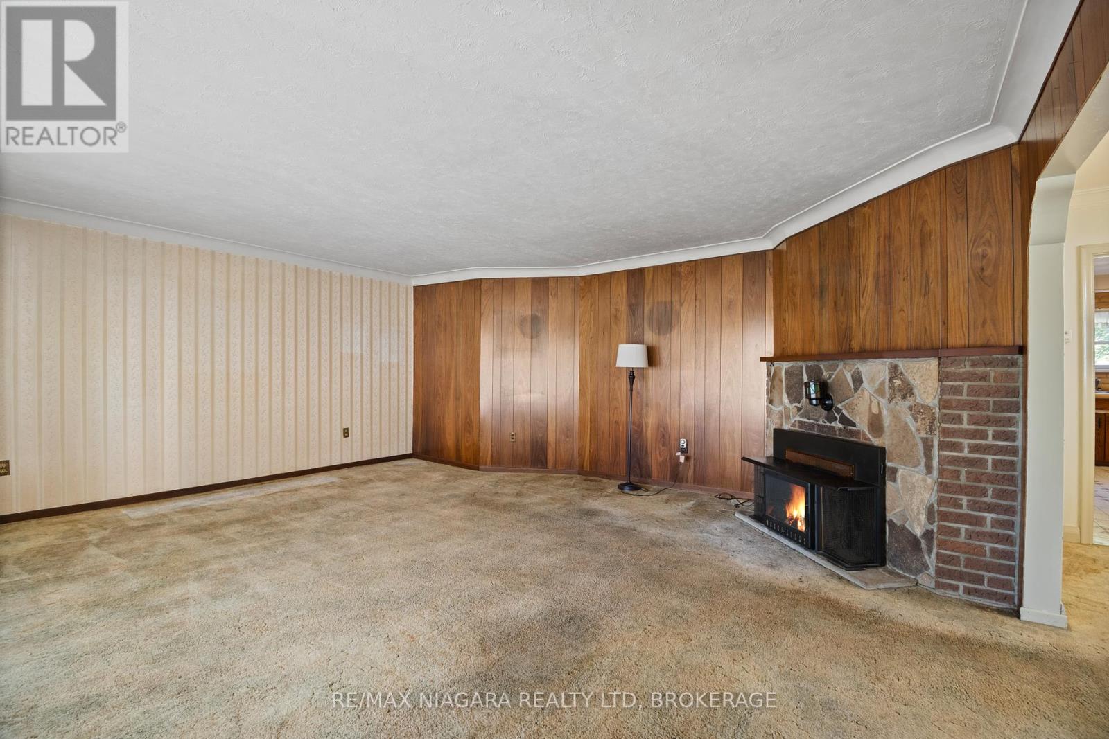 613 Queenston Road, Niagara-On-The-Lake, Ontario  L0S 1J0 - Photo 6 - X12407579