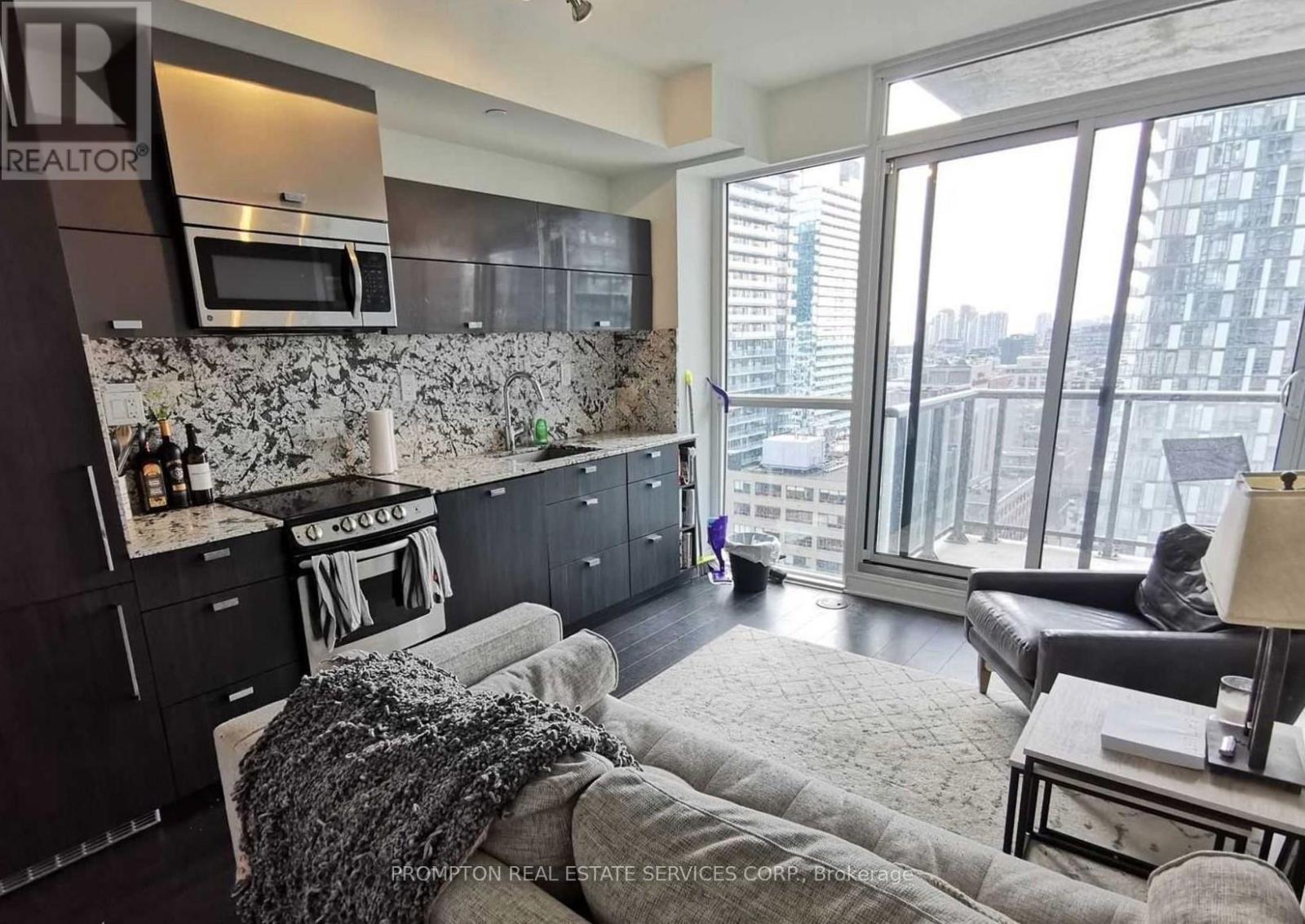 3612 - 290 Adelaide Street W, Toronto, Ontario  M5V 1P6 - Photo 2 - C12407491